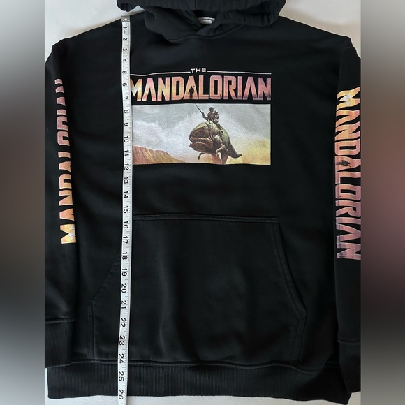H&M Mandalorian Hoodie Sweatshirt
Star Wars, Boy’s Size 20 - Picture 6 of 9